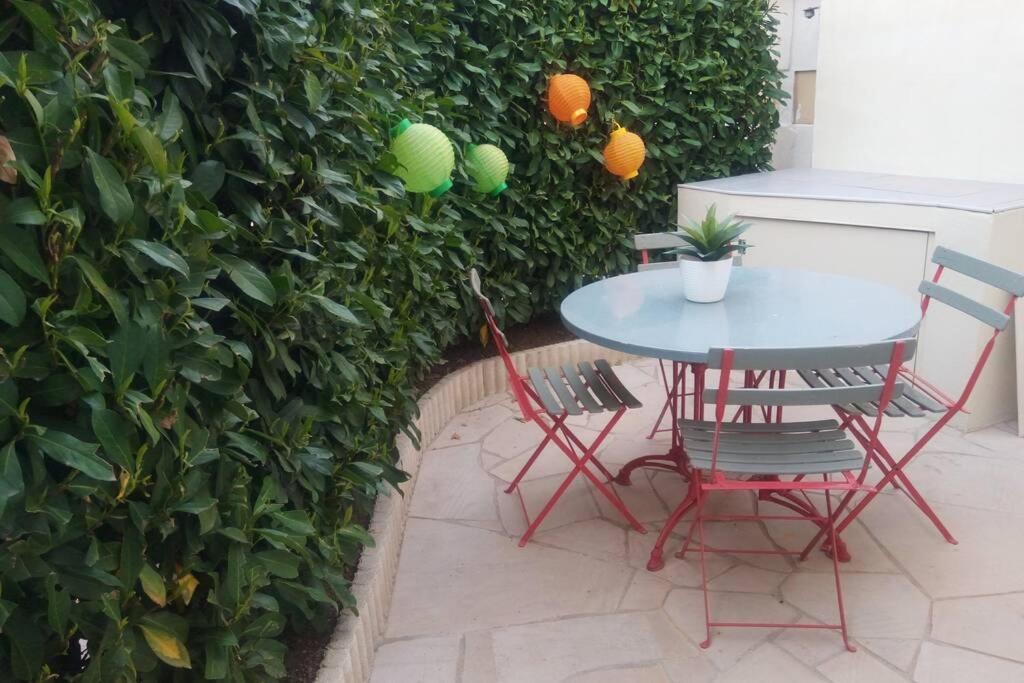 Apartamento Appt 1 A 4 Pers Cocoon,1,500 Km Sortie Auto, 3 Km Ctre Macon, Pkg Cour Privee Exterior foto